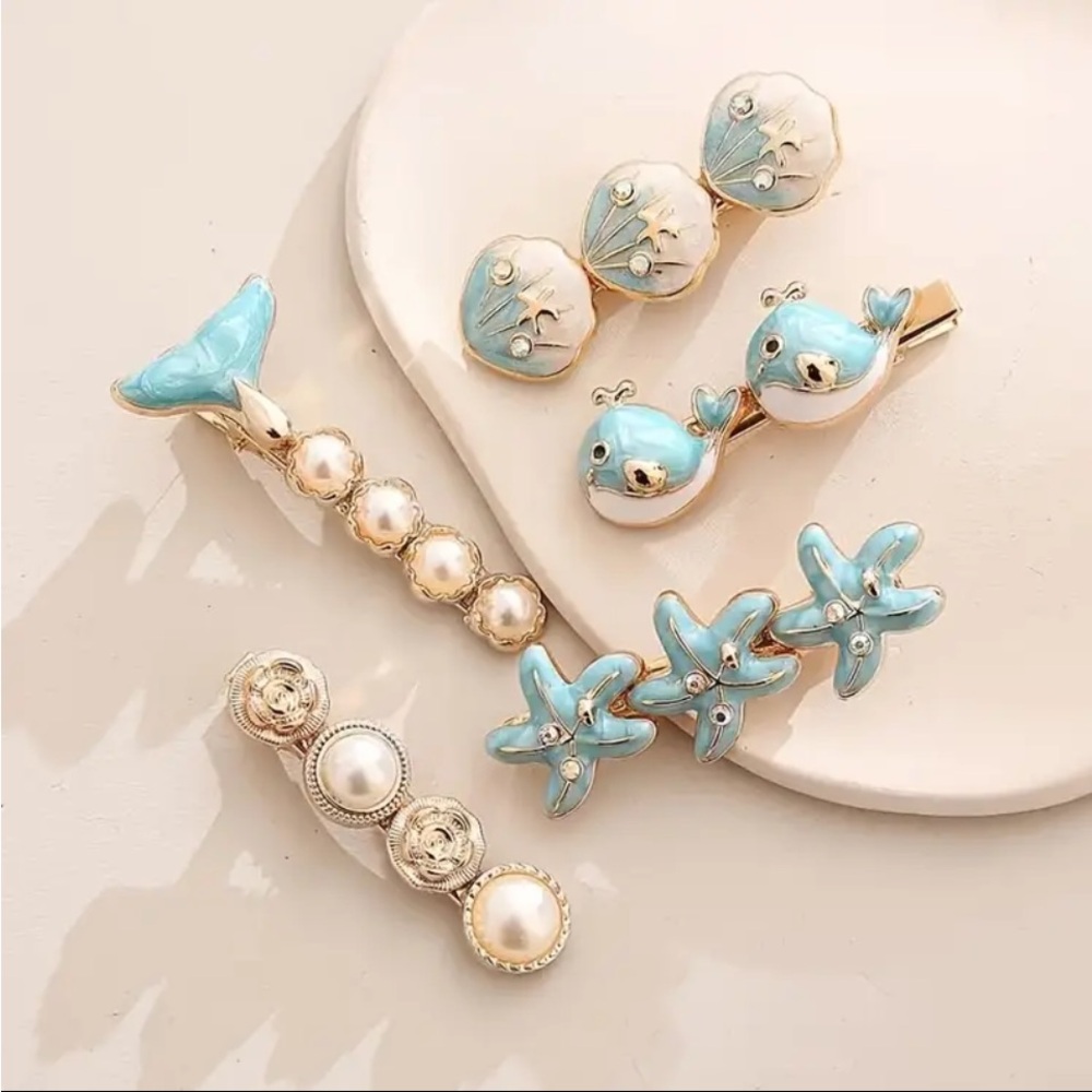 Cute Blue and White Hair Clips Set